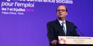 Conférence sociale : François Hollande met le paquet sur l'apprentissage